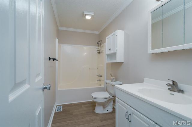 35 Briarcliff Drive, Granite City, IL 62040