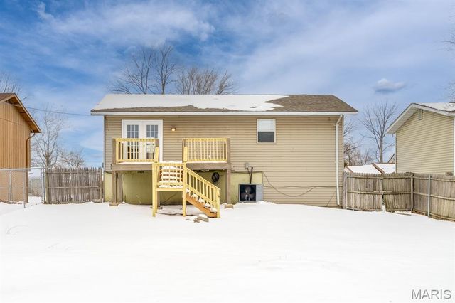 35 Briarcliff Drive, Granite City, IL 62040