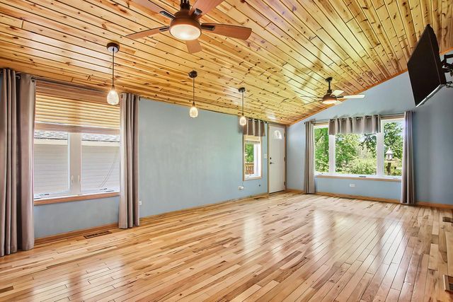 25730 93RD STREET, Salem, WI 53168