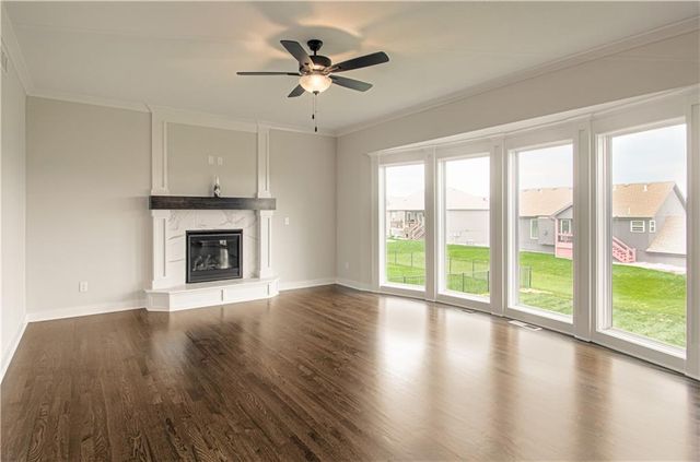 11821 N Wheeling Avenue, Kansas City, MO 64156