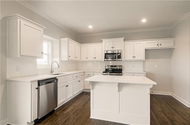 11821 N Wheeling Avenue, Kansas City, MO 64156