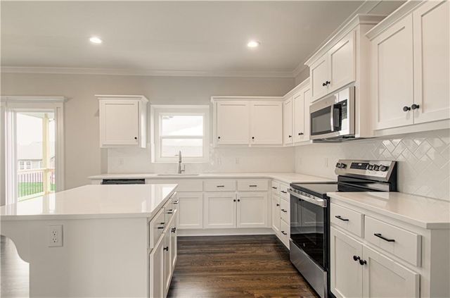 11821 N Wheeling Avenue, Kansas City, MO 64156