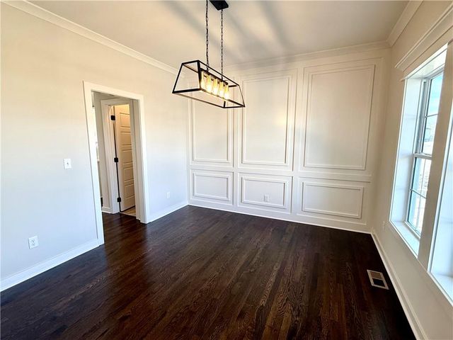 11821 N Wheeling Avenue, Kansas City, MO 64156