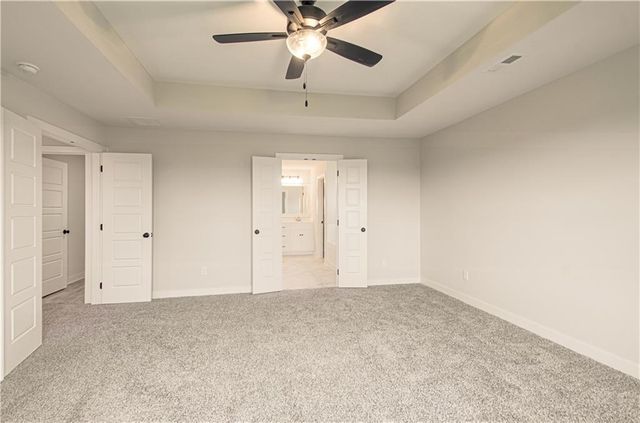 11821 N Wheeling Avenue, Kansas City, MO 64156