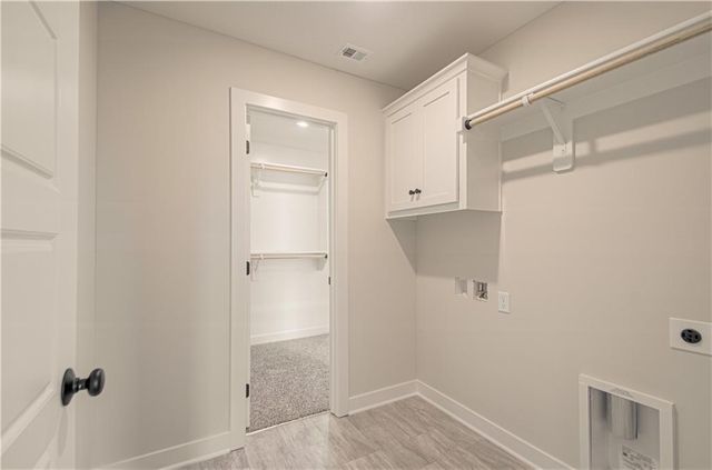 11821 N Wheeling Avenue, Kansas City, MO 64156