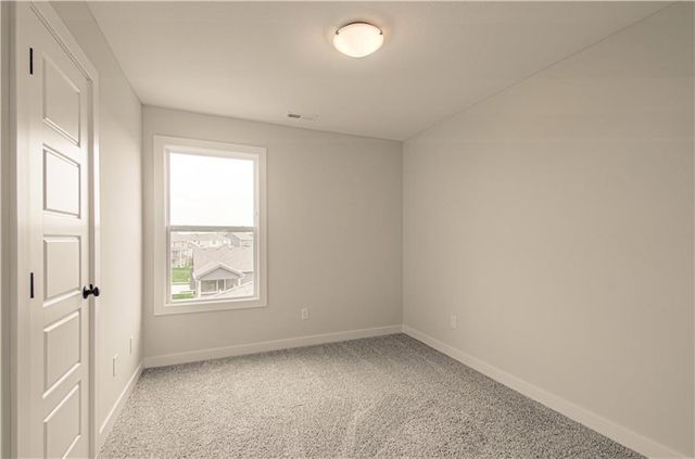 11821 N Wheeling Avenue, Kansas City, MO 64156