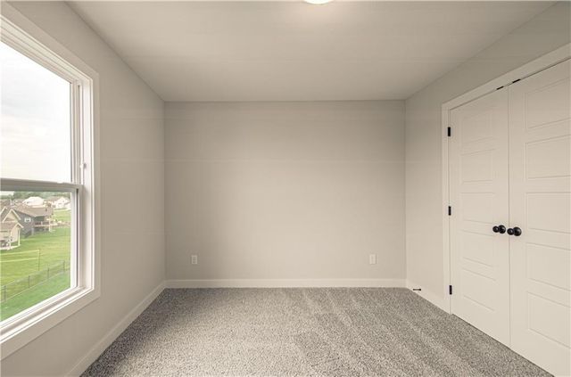 11821 N Wheeling Avenue, Kansas City, MO 64156