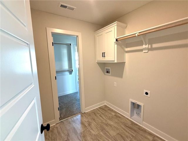 11821 N Wheeling Avenue, Kansas City, MO 64156