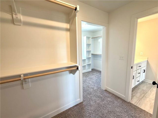 11821 N Wheeling Avenue, Kansas City, MO 64156