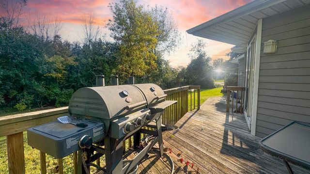 36955 N Garrick Avenue, Waukegan, IL 60087