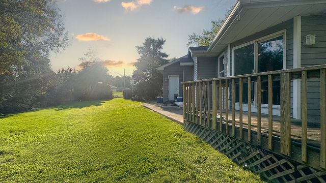 36955 N Garrick Avenue, Waukegan, IL 60087