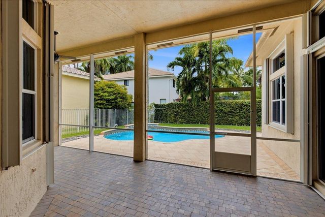 2458 Greenbrier Court, Weston, FL 33327