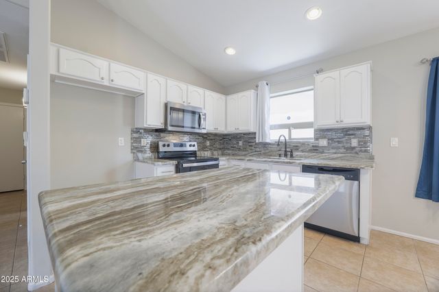 41388 W HOPPER Drive, Maricopa, AZ 85138