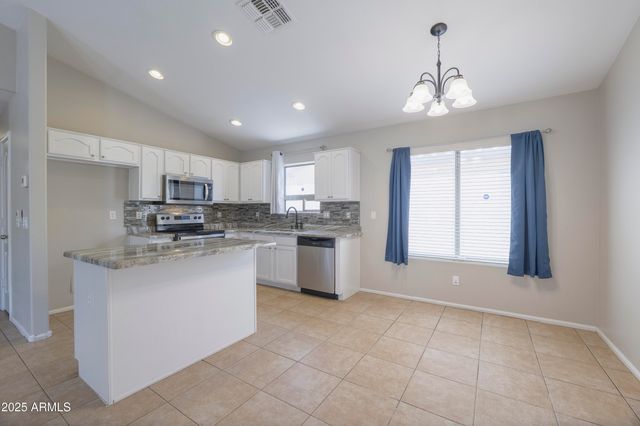 41388 W HOPPER Drive, Maricopa, AZ 85138