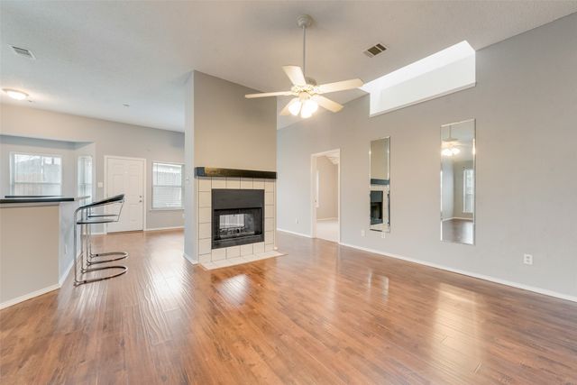 1220 Royal Crescent Drive, Bedford, TX 76021