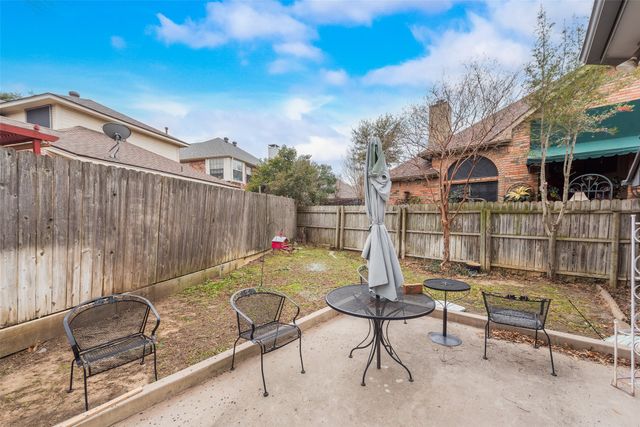 1220 Royal Crescent Drive, Bedford, TX 76021