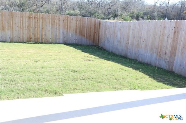 1060 Pronghorn Trail, Seguin, TX 78155