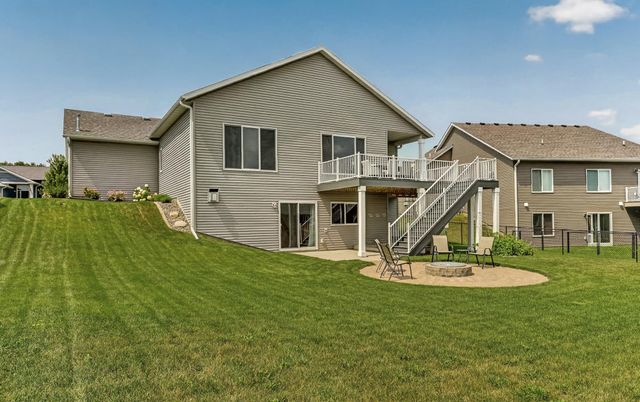 562 15th Avenue NE, Byron, MN 55920