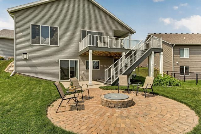562 15th Avenue NE, Byron, MN 55920