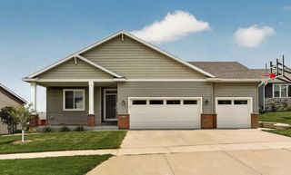 562 15th Avenue NE, Byron, MN 55920