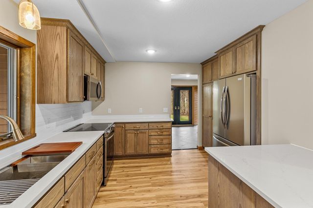 335 Chadwood Lane SW, Pine City, MN 55063