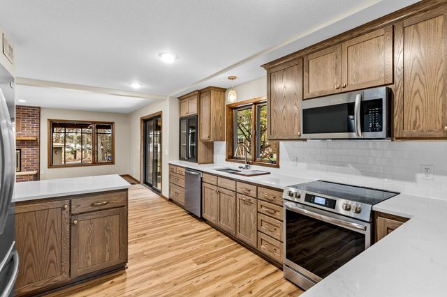 335 Chadwood Lane SW, Pine City, MN 55063