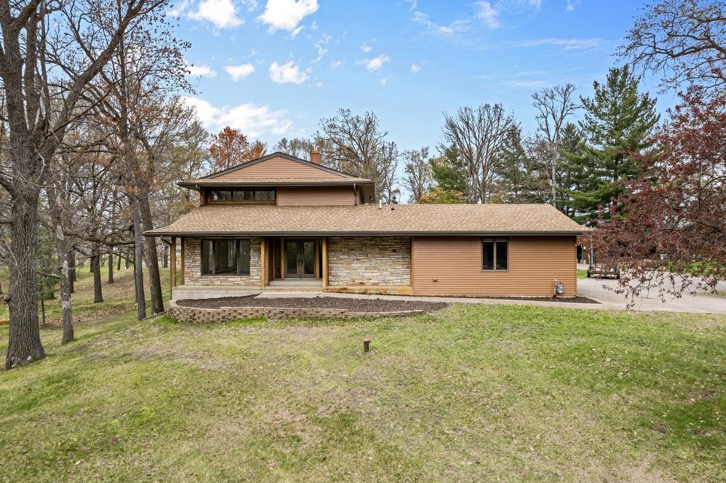 335 Chadwood Lane SW, Pine City, MN 55063