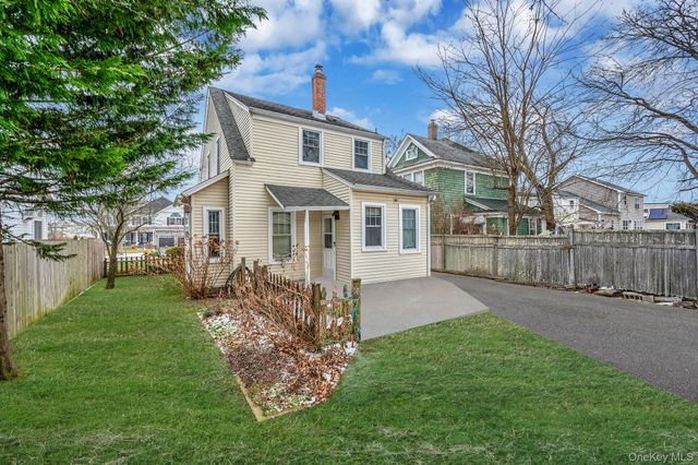 215 West Avenue, Patchogue, NY 11772