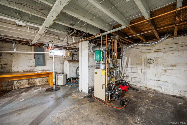 215 West Avenue, Patchogue, NY 11772