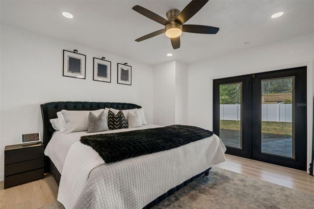 10016 RIDGE RD, Seminole, FL 33772