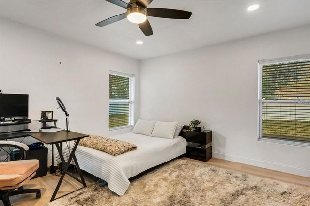 10016 RIDGE RD, Seminole, FL 33772