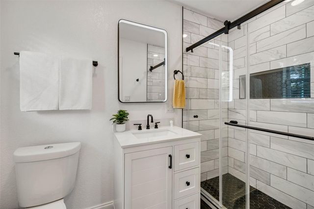 10016 RIDGE RD, Seminole, FL 33772