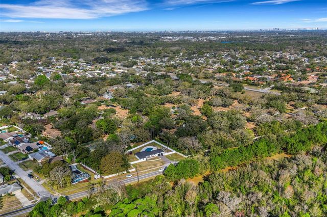 10016 RIDGE RD, Seminole, FL 33772