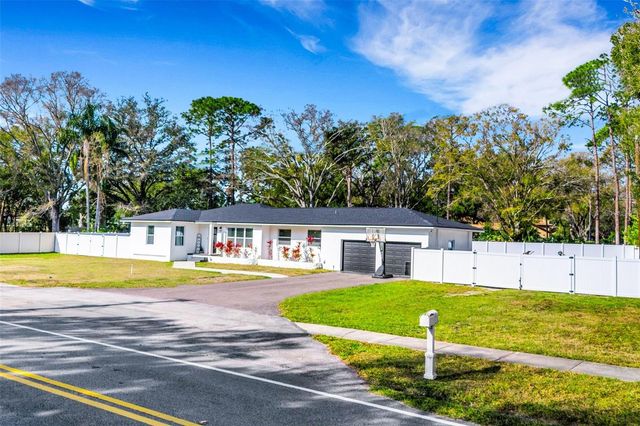 10016 RIDGE RD, Seminole, FL 33772