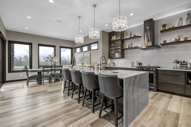 7505 Blairs Ferry Road, Cedar Rapids, IA 52411