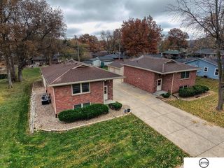 2922 N Cotner Boulevard, Lincoln, NE 68507