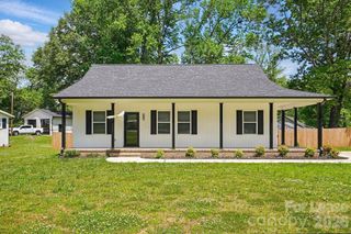 301 Tomberlin Road, Mount Holly, NC 28120