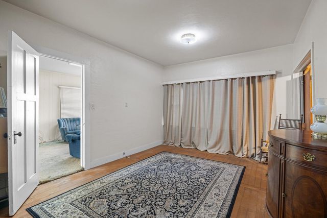 517 N Westwood Avenue, Lindsay, CA 93247