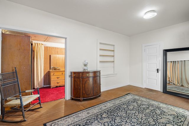 517 N Westwood Avenue, Lindsay, CA 93247