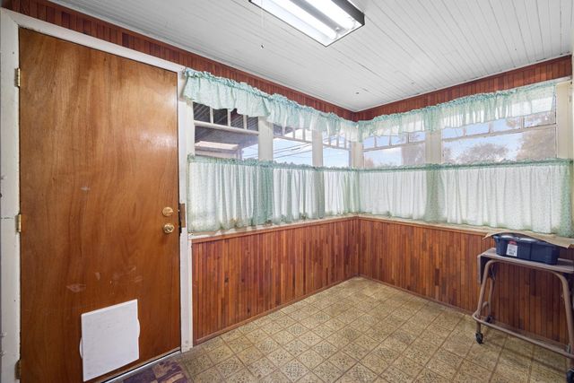 517 N Westwood Avenue, Lindsay, CA 93247