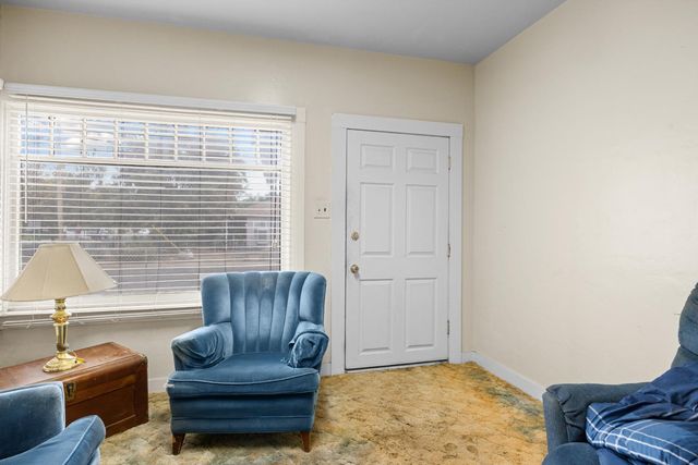 517 N Westwood Avenue, Lindsay, CA 93247