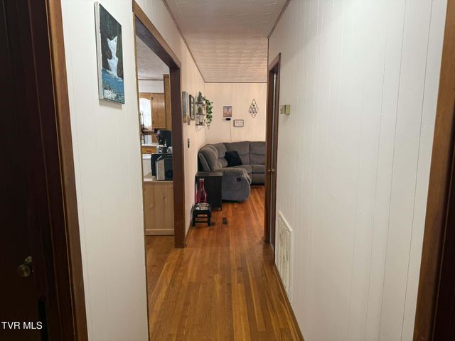 73 Fork Ridge Road, Lebanon, VA 24266