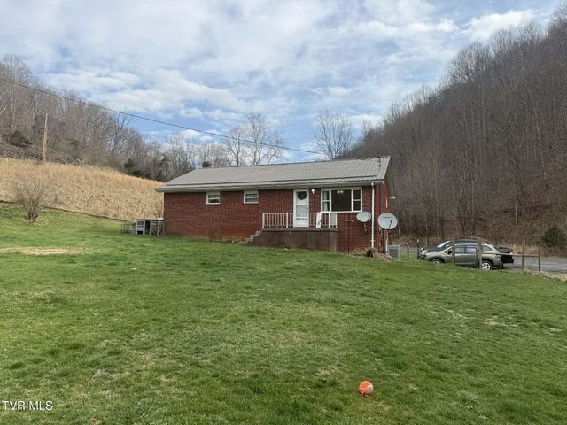 73 Fork Ridge Road, Lebanon, VA 24266