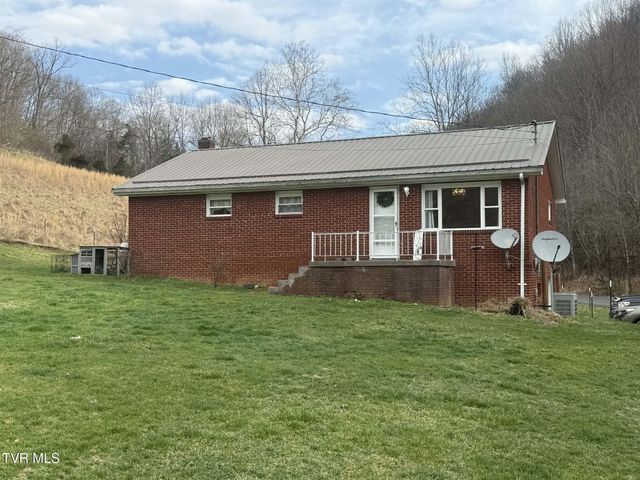 73 Fork Ridge Road, Lebanon, VA 24266