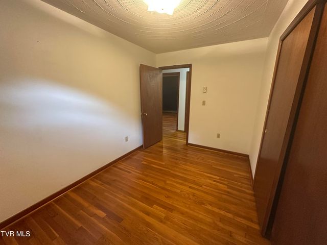 73 Fork Ridge Road, Lebanon, VA 24266