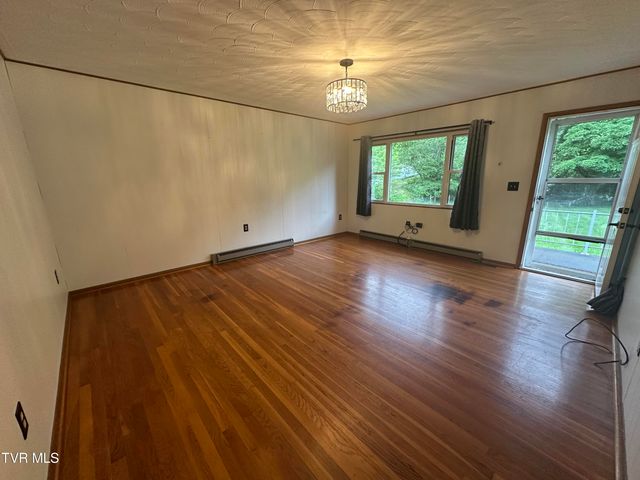 73 Fork Ridge Road, Lebanon, VA 24266