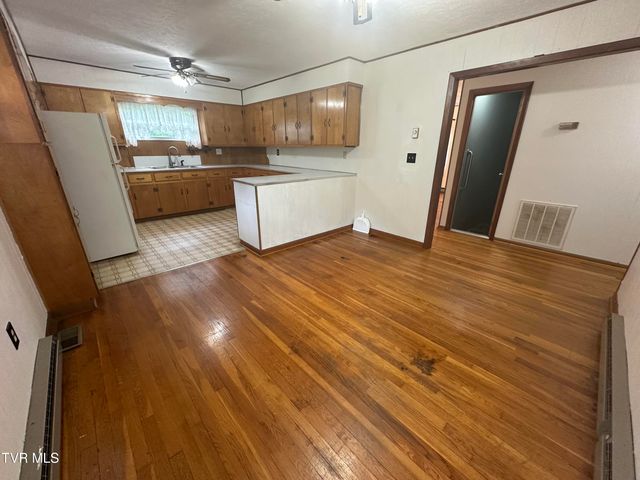 73 Fork Ridge Road, Lebanon, VA 24266