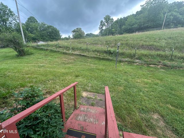 73 Fork Ridge Road, Lebanon, VA 24266