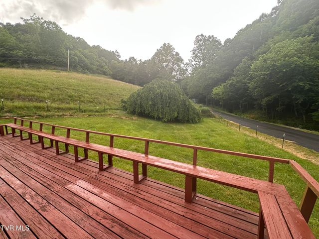 73 Fork Ridge Road, Lebanon, VA 24266