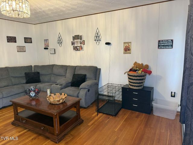 73 Fork Ridge Road, Lebanon, VA 24266